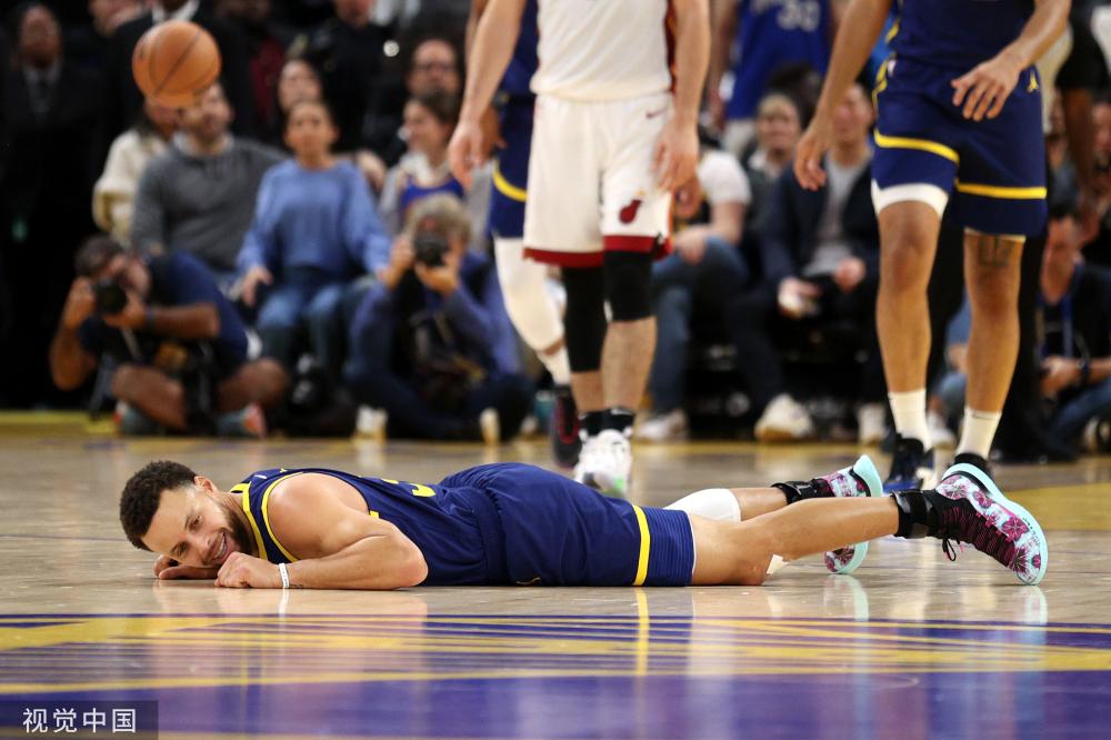 足協特別提 足協特別提