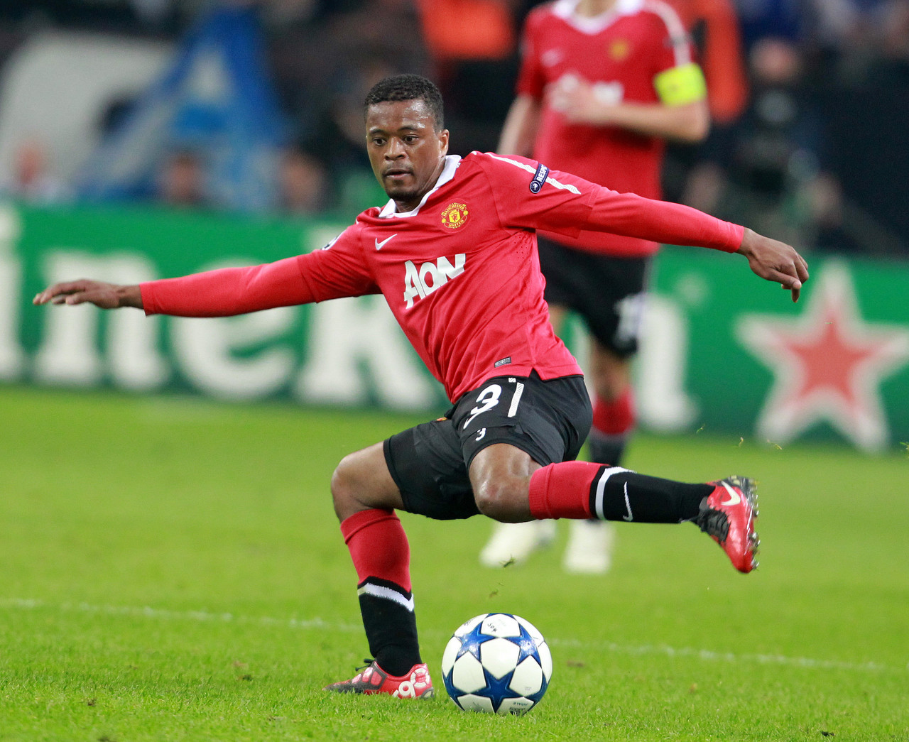 自由球員達 自由球員達